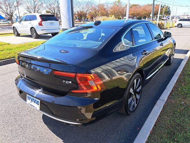 2025 Volvo S90 Plug-In Hybrid Ultra