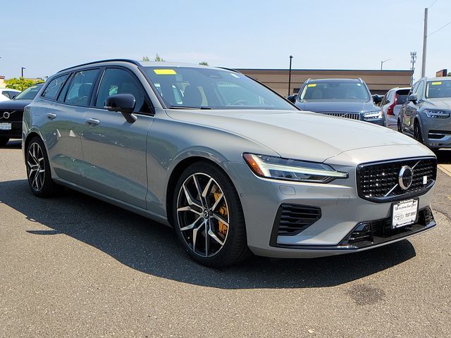 2025 Volvo V60 Plug-In Hybrid Polestar Engineered