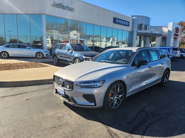 2025 Volvo V60 Plug-In Hybrid Polestar Engineered