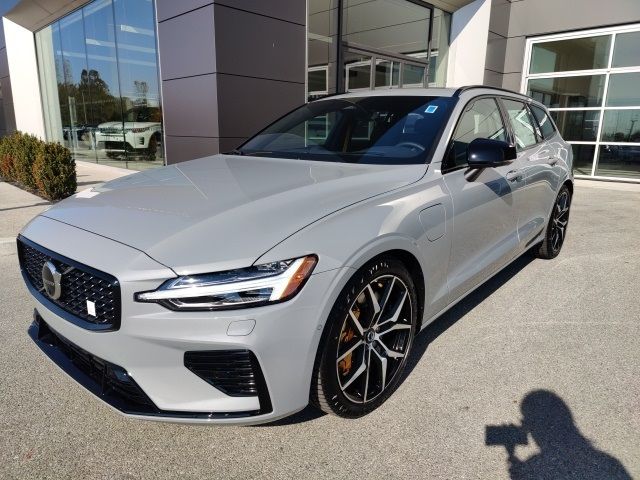 2025 Volvo V60 Plug-In Hybrid Polestar Engineered