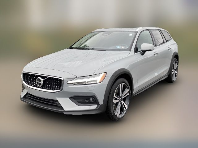 2025 Volvo V60 Cross Country Plus