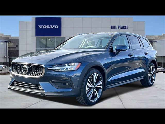 2025 Volvo V60 Cross Country Plus