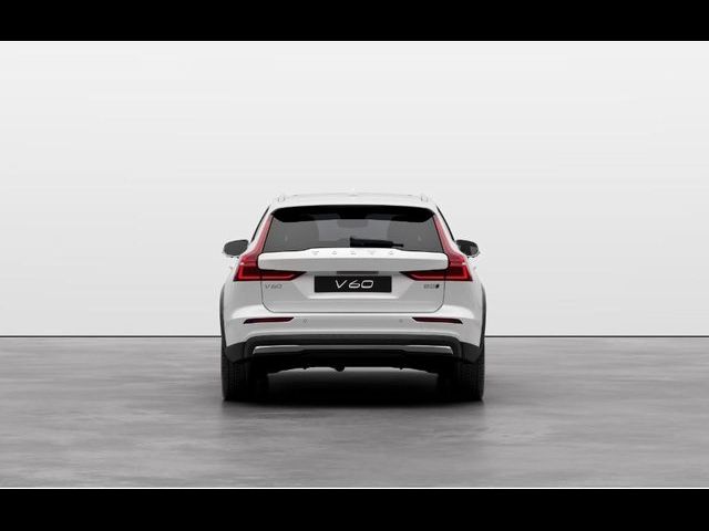 2025 Volvo V60 Cross Country Plus