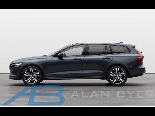 2025 Volvo V60 Cross Country Plus