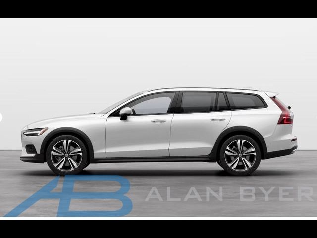 2025 Volvo V60 Cross Country Plus