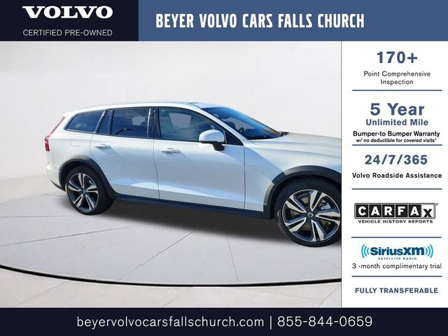 2025 Volvo V60 Cross Country Plus