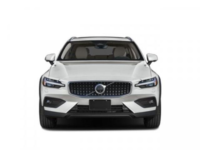 2025 Volvo V60 Cross Country Plus