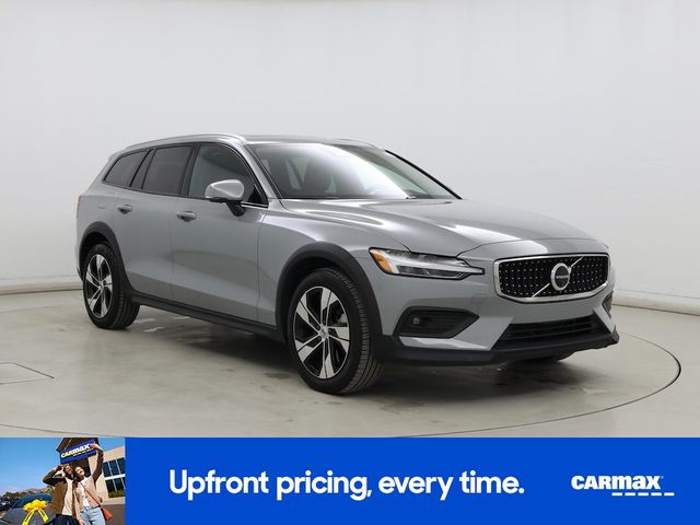 2025 Volvo V60 Cross Country Plus