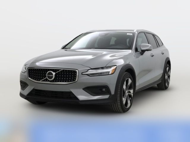 2025 Volvo V60 Cross Country Plus