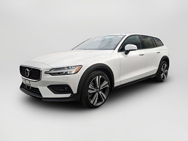 2025 Volvo V60 Cross Country Plus