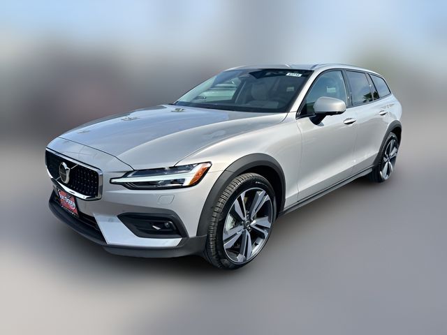 2025 Volvo V60 Cross Country Plus
