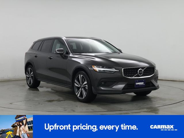 2025 Volvo V60 Cross Country Plus