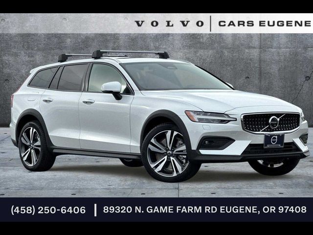 2025 Volvo V60 Cross Country Plus