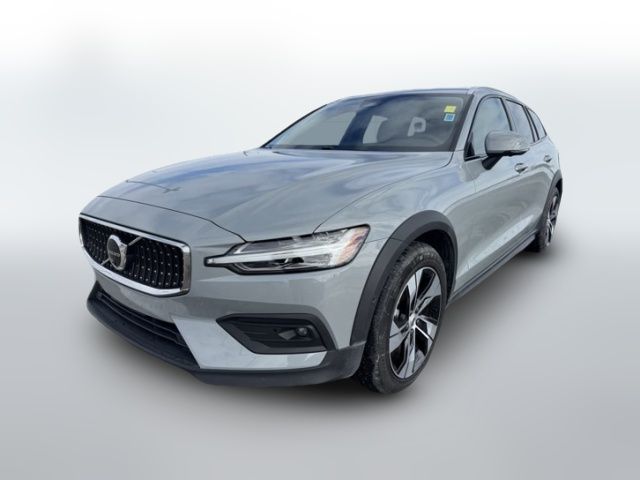 2025 Volvo V60 Cross Country Plus