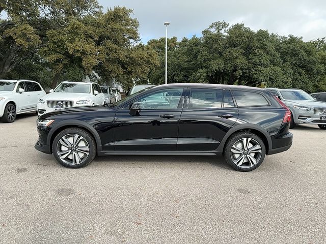 2025 Volvo V60 Cross Country Plus