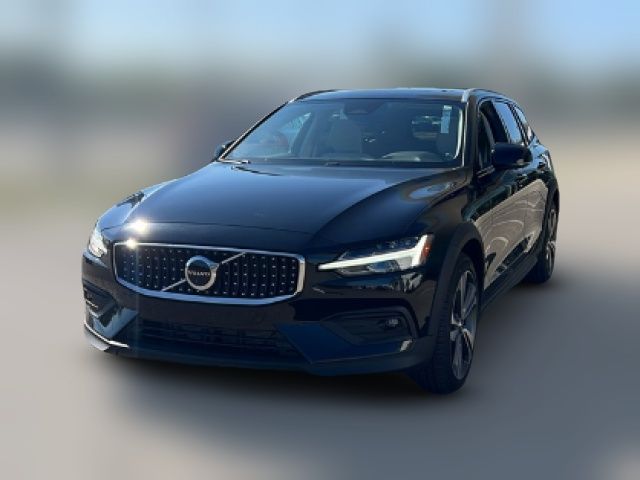 2025 Volvo V60 Cross Country Plus