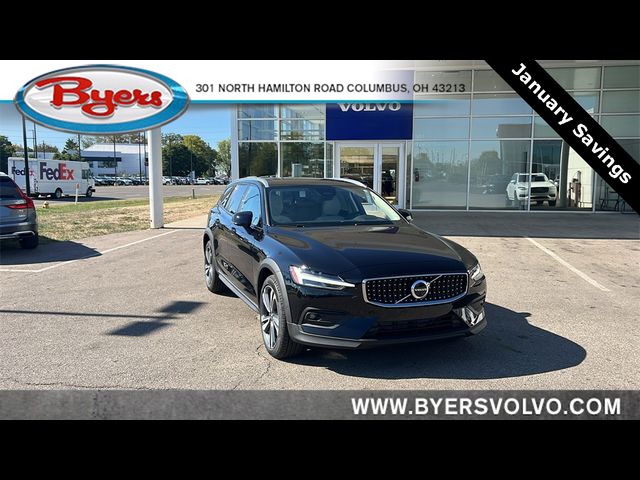 2025 Volvo V60 Cross Country Plus