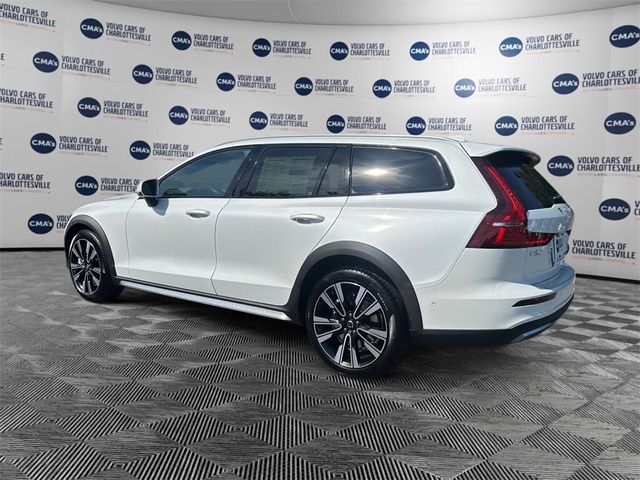 2025 Volvo V60 Cross Country Ultra