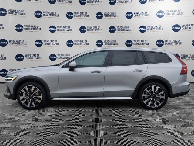 2025 Volvo V60 Cross Country Ultra