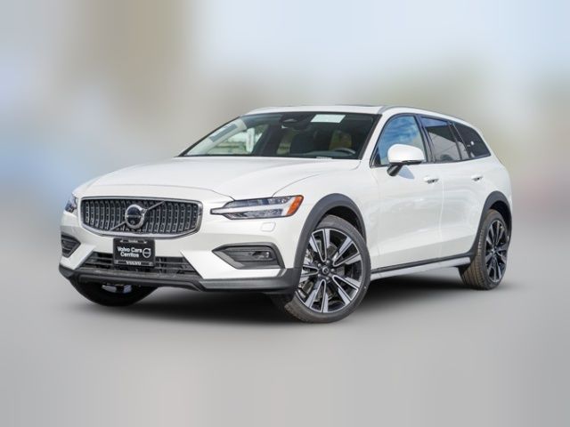 2025 Volvo V60 Cross Country Ultra