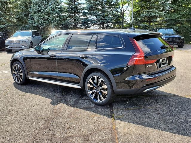 2025 Volvo V60 Cross Country Ultra