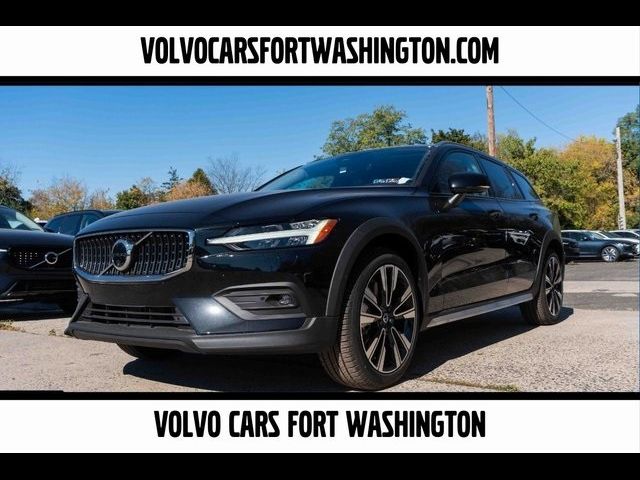 2025 Volvo V60 Cross Country Ultra