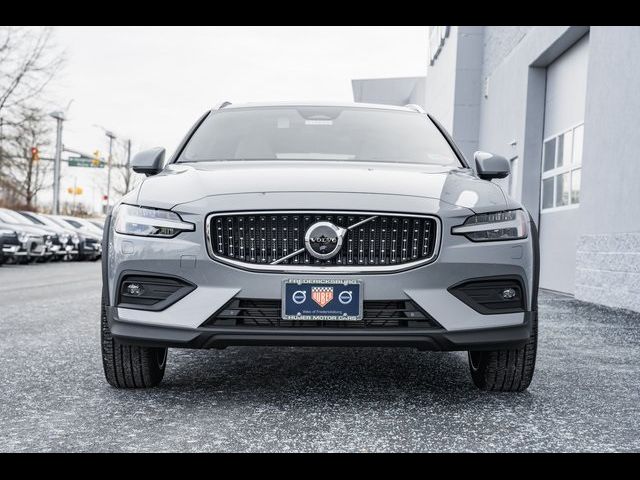 2025 Volvo V60 Cross Country Ultra