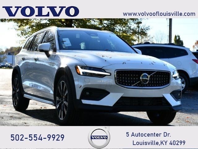 2025 Volvo V60 Cross Country Ultra