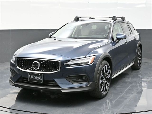 2025 Volvo V60 Cross Country Ultra