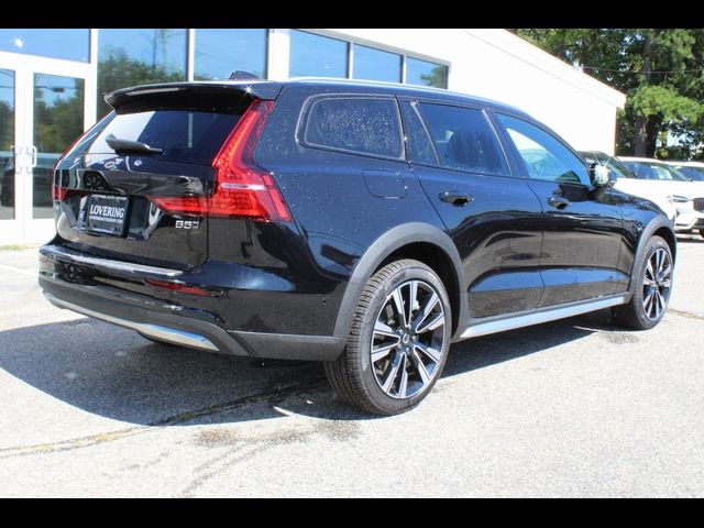 2025 Volvo V60 Cross Country Ultra