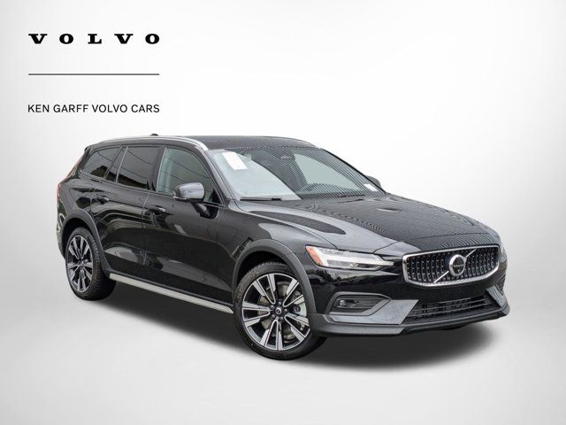 2025 Volvo V60 Cross Country Ultra