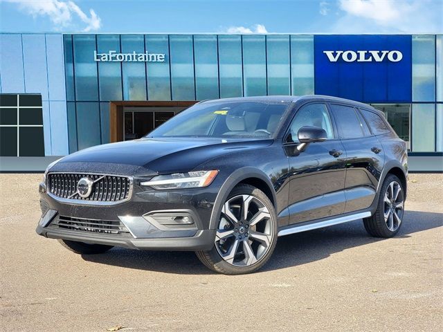 2025 Volvo V60 Cross Country Ultra