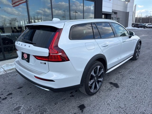 2025 Volvo V60 Cross Country Ultra