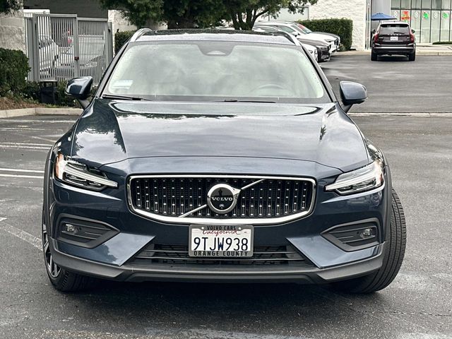 2025 Volvo V60 Cross Country Ultra