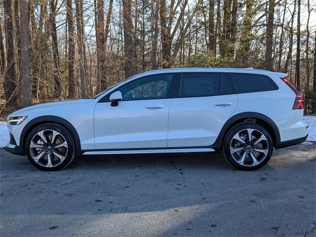 2025 Volvo V60 Cross Country Ultra