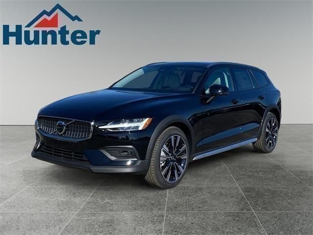 2025 Volvo V60 Cross Country Ultra