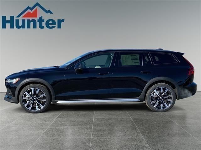 2025 Volvo V60 Cross Country Ultra