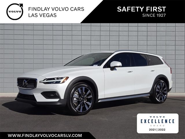 2025 Volvo V60 Cross Country Ultra