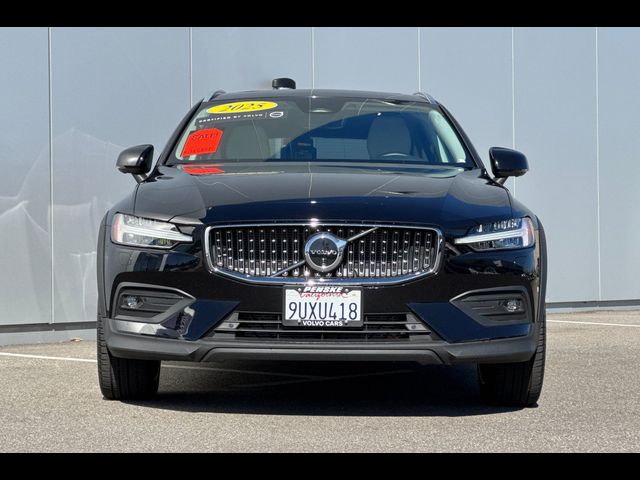 2025 Volvo V60 Cross Country Ultra
