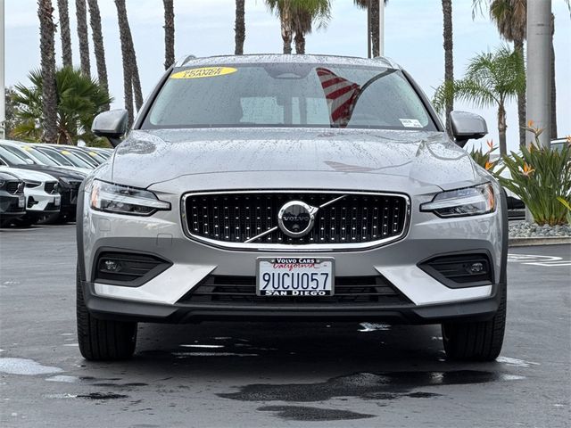 2025 Volvo V60 Cross Country Ultra