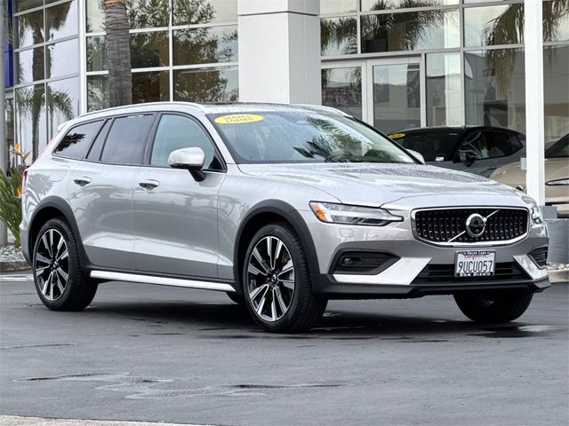 2025 Volvo V60 Cross Country Ultra
