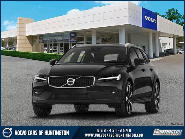 2025 Volvo V60 Cross Country Plus