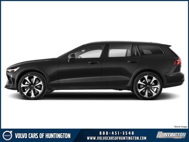 2025 Volvo V60 Cross Country Plus