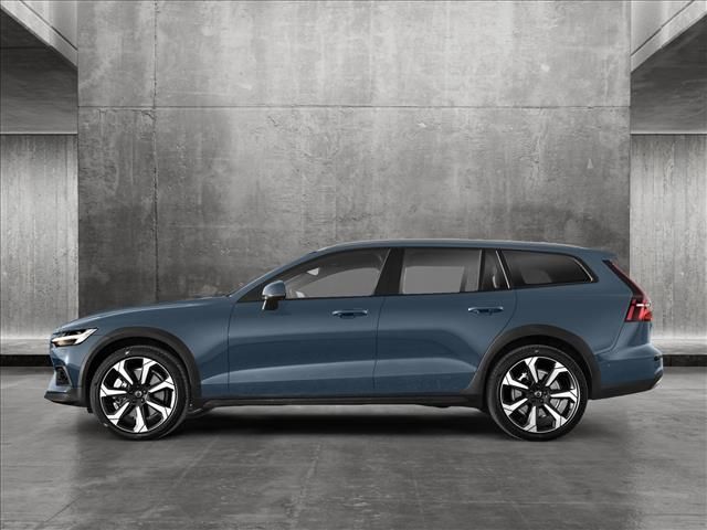 2025 Volvo V60 Cross Country Plus