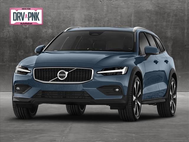 2025 Volvo V60 Cross Country Plus