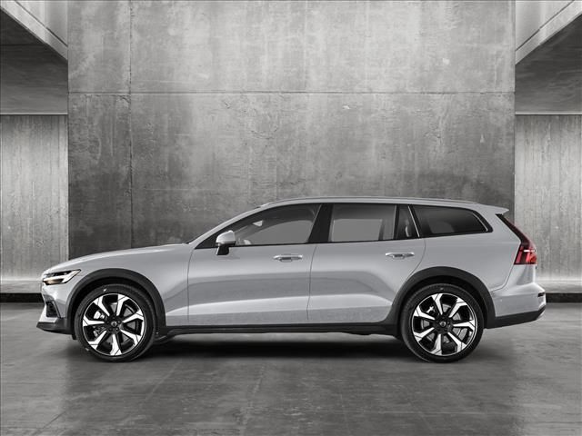 2025 Volvo V60 Cross Country Plus