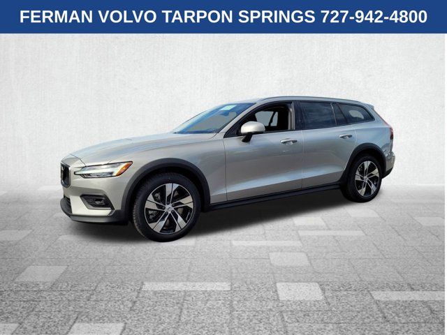 2025 Volvo V60 Cross Country Plus