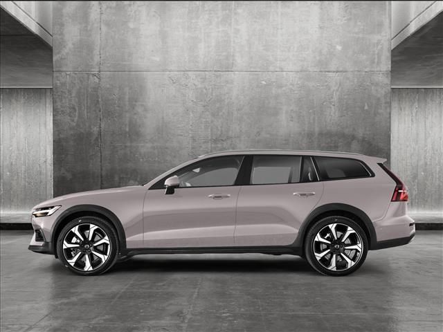 2025 Volvo V60 Cross Country Plus