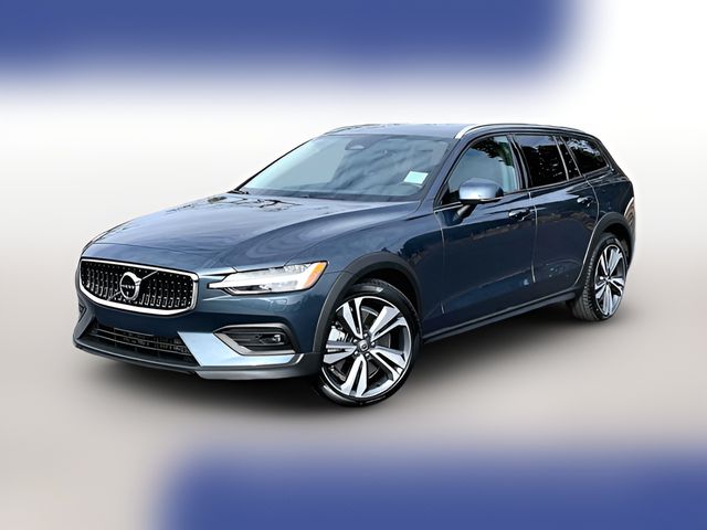2025 Volvo V60 Cross Country Plus