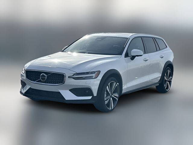 2025 Volvo V60 Cross Country Plus